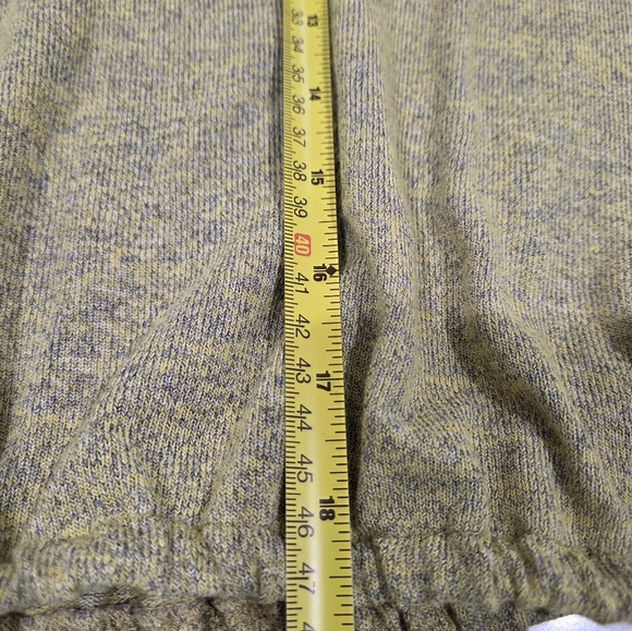 NINA ROSSI GREEN Sweater with Beaded Accents SIZE S. - Picture 8 of 10